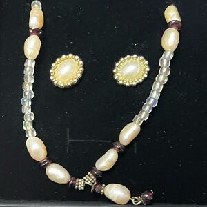 elegant costume Pearl/ Bead Jewelry Set